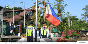 𝐂𝐀𝐏𝐓𝐔𝐑𝐄𝐃 𝐈𝐍 𝐋𝐄𝐍𝐒 | 𝐅𝐥𝐚𝐠-𝐫𝐚𝐢𝐬𝐢𝐧𝐠 𝐂𝐞𝐫𝐞𝐦𝐨𝐧𝐲